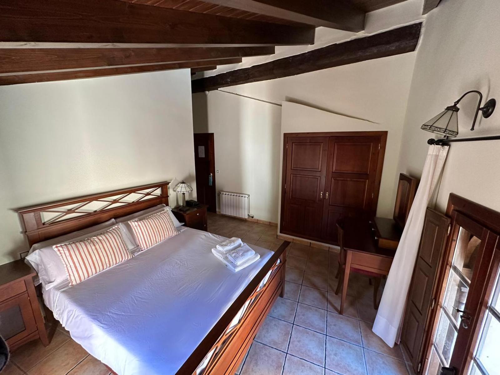 Hotel De La Villa Rubielos De Mora Luaran gambar